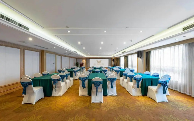 Vienna International Hotel (Chongqing Yufu Industrial Park)