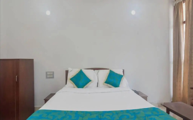 Hotel Raj