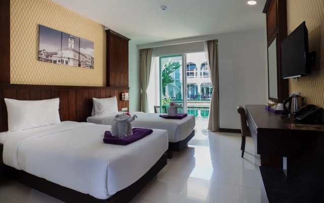 Supicha pool access hotel
