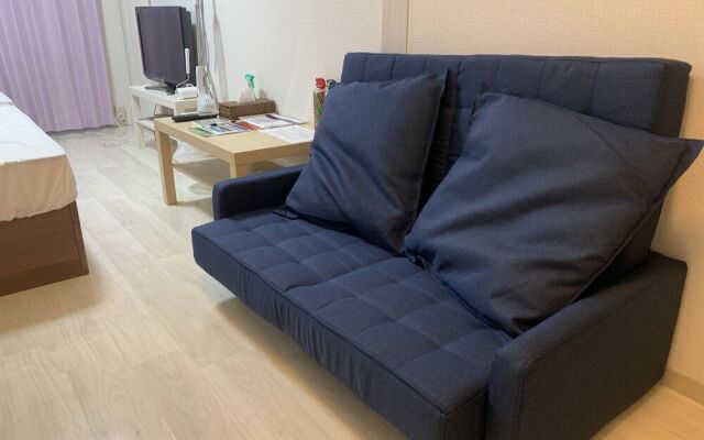 Clio Court Namba East