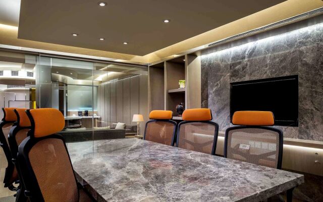 The Park Lane Hong Kong, Autograph Collection