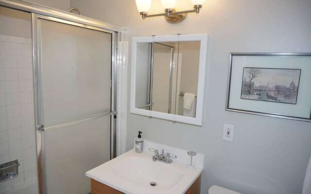 100 Dean St E #1A (203032-4273) - 2 Br Condo