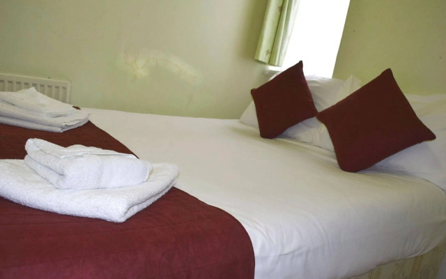 Queens Drive Hotel