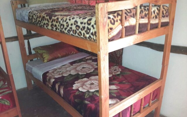 Bwindi Hostel/Backpackers Lodge