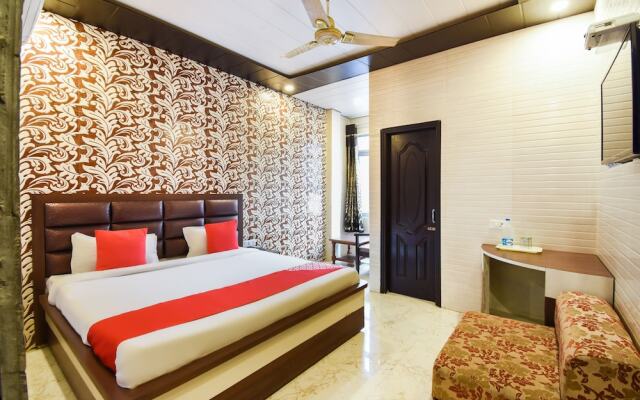 OYO 4430 Hotel Holy city