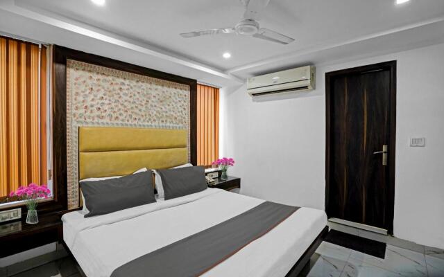 Capital O 88320 Hotel Grand Stays