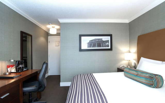 Sandman Hotel Vernon