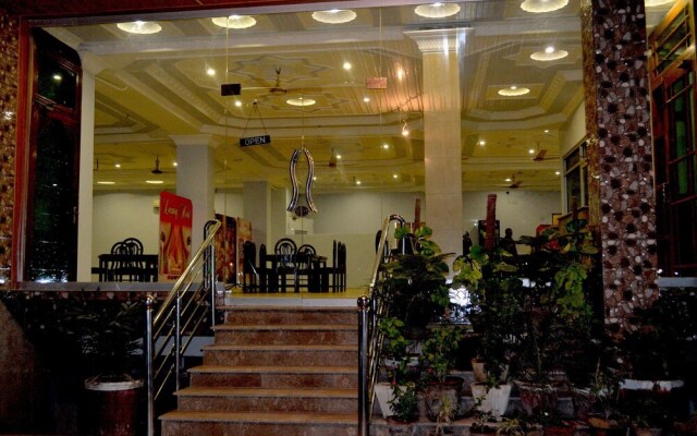 Luxury Hotel And Restaurant