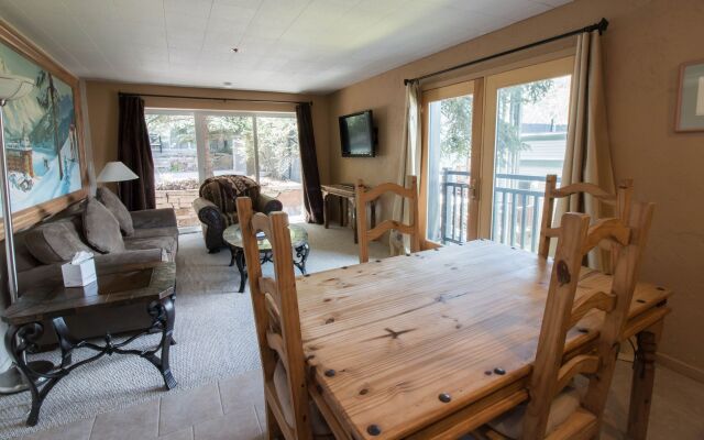 Treasure Mountain Inn