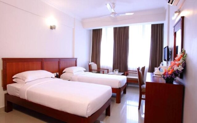 Hotel Pooram International