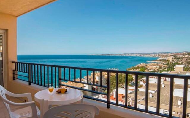 Beautiful apartment in Benalmadena with balcony