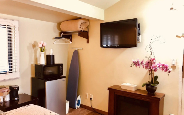Carmel Resort Inn