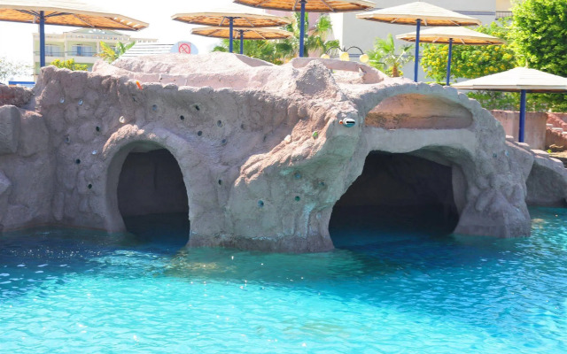 Royal Pharaoh Makadi - Hotel & Resort