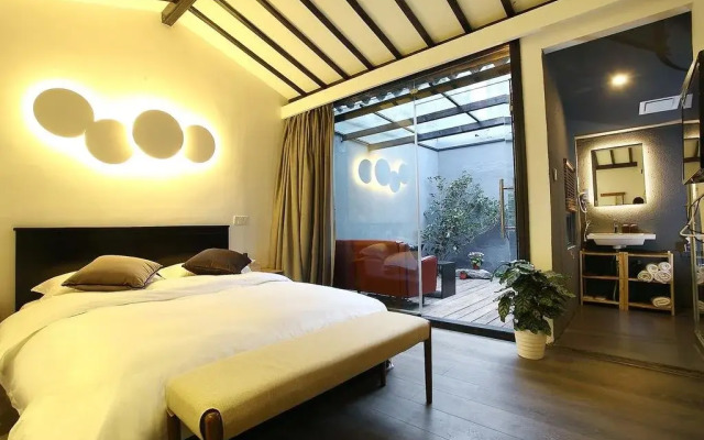 Xitang Hua Tian Hotel