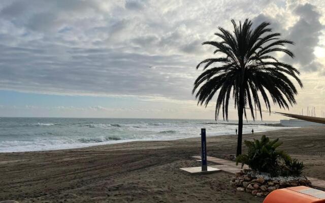 Beachfront 1BR apartment in center of MArbella!