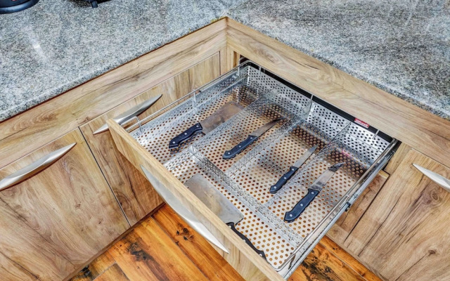 Season4 Residences 1-BHK furnished appt