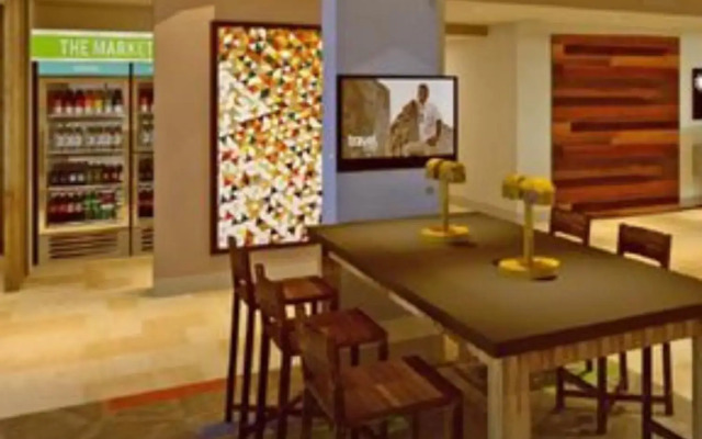 Holiday Inn Express Visalia Sequoia Gateway Area by IHG