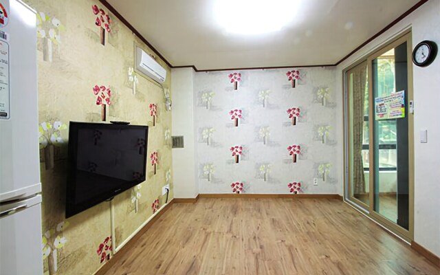 Yeongdeok Songa Pension