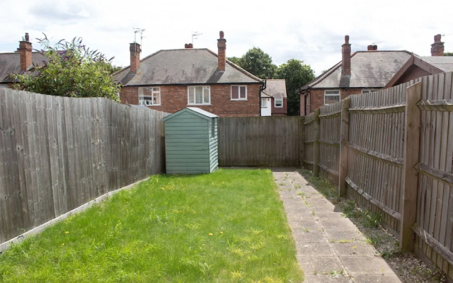 Cosy 2-bed House in Nottingham