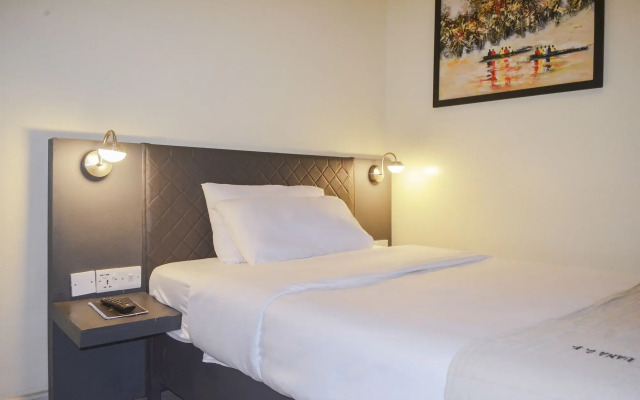 Dana Hotel