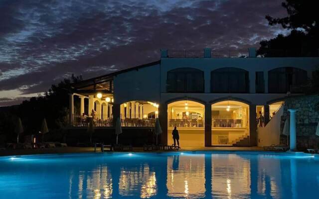Club Bellamare  Beach