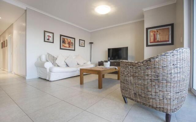 2 Bedroom apartment with Breathtaking Views!
