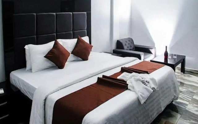 EdisPremier Hotel & Suites