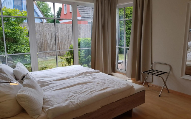 PREMIUM-LODGE im DER SÜDSCHWEDE ... Dein Gästehaus mitten in Zingst