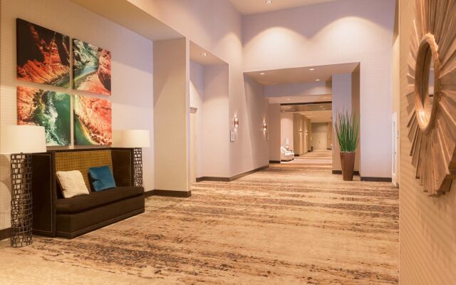 Sheraton Mesa Hotel at Wrigleyville West