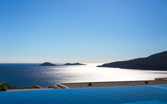 Villa Coast 2