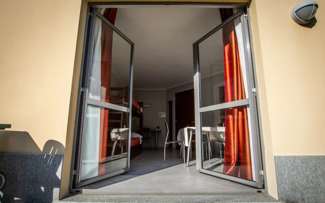 Room in Holiday House - Albavillage Residence Large Apartment for 4 People