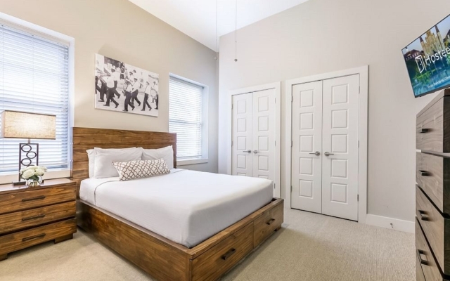 Luxury 1BR Condos in California Building