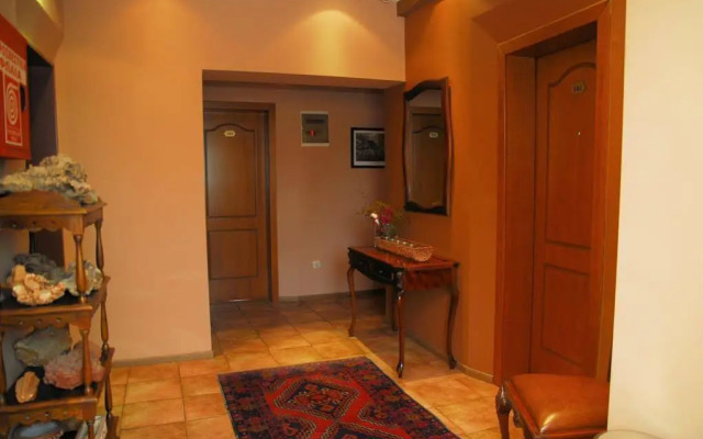 Paris Hotel