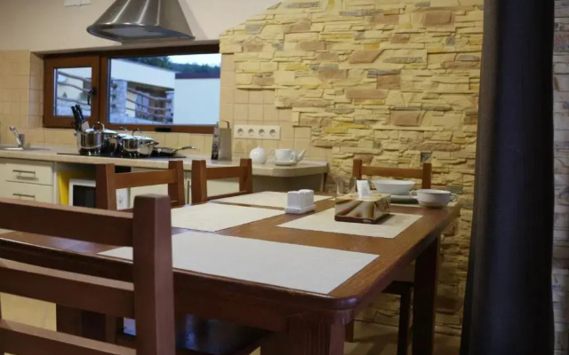 West Wood ApartHotel