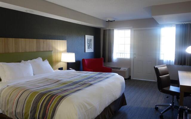 Country Inn & Suites by Radisson, Pigeon Forge South, TN