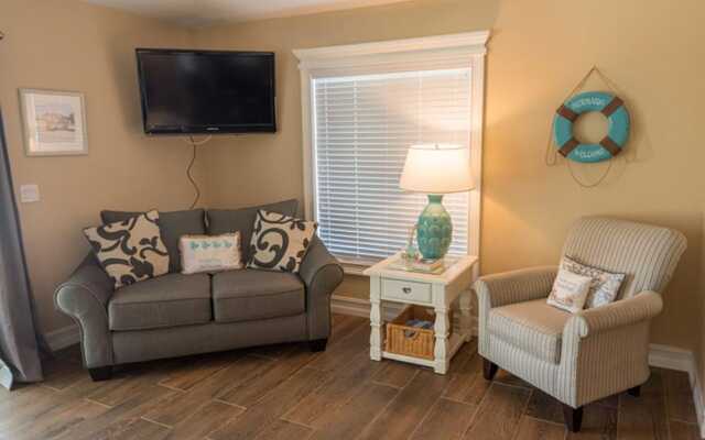 Marina Sunrise Apartment 3