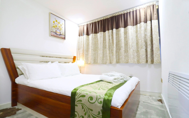 Queen Stay Apartments