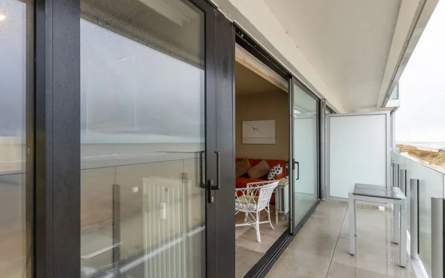 Apartment With a Nice Terrace