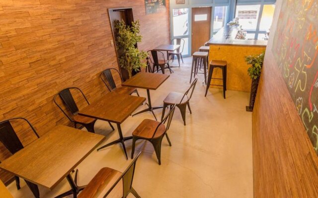 Osaka Guesthouse OSHITERUYA - Hostel