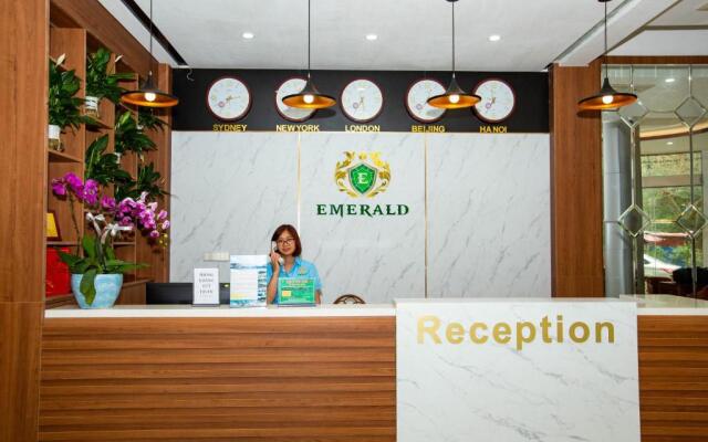 Emerald Hotel Cat Ba