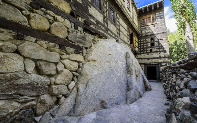 Serena Shigar Fort