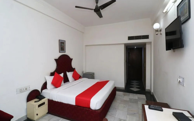Hotel Mid Town By OYO Rooms