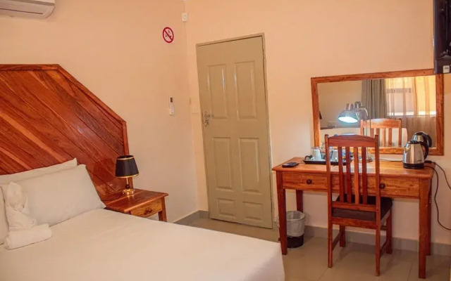 The Chobe Inn