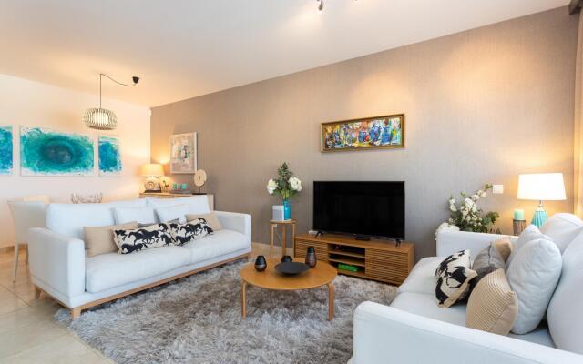 Hoyo 19 Luxury Apartment