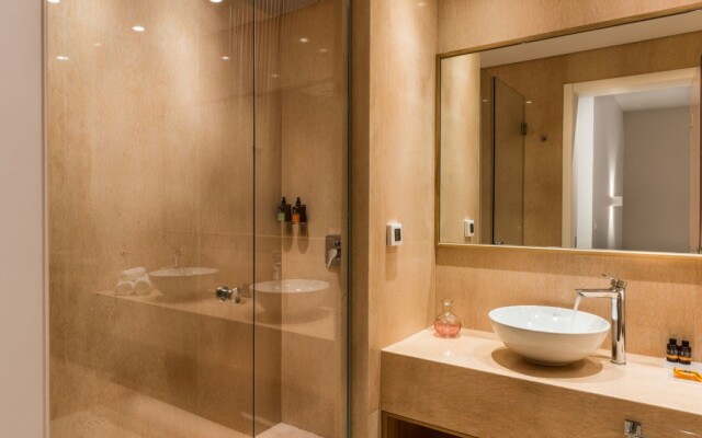 Avra Apartments Venetian Harbour