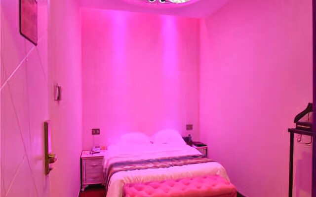 Romantic Coast Theme Hotel