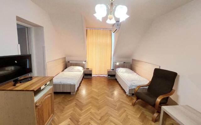 Thermal Hotel