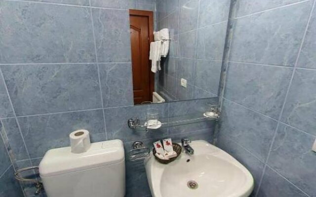 Nicky Hotel-sebes