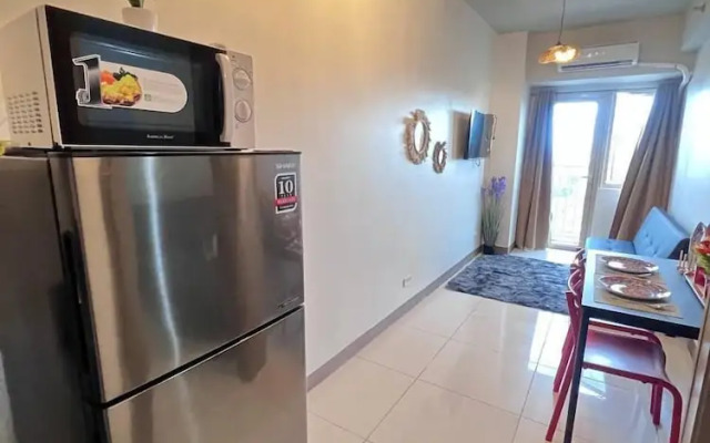 Unistay Coast Res R19 with Bal-Sunset Vw