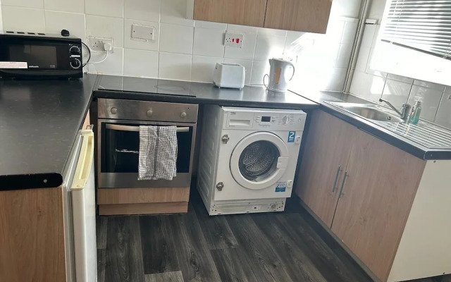 Sleeps8-familyfriendly-freeparking-10mtoetihad